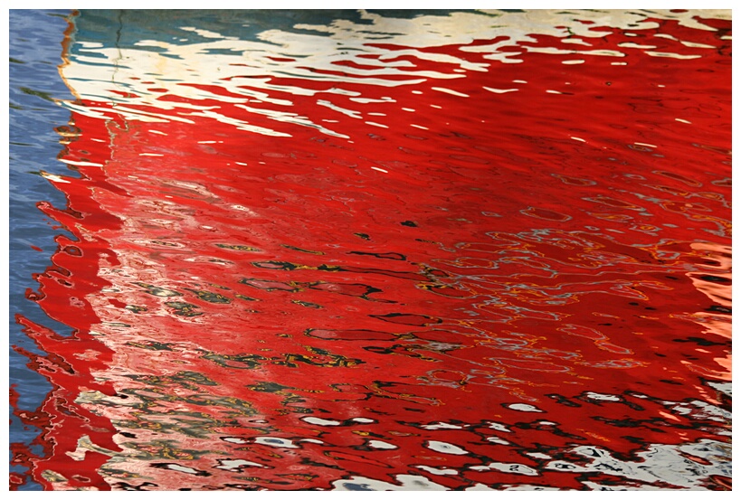 Coulours in water