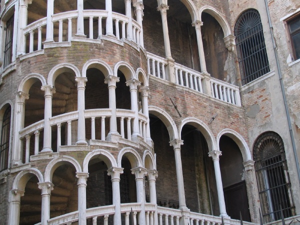 Palazzo Contarini del Bovolo