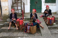 Red Dao Women