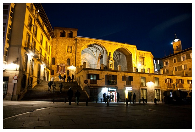 Plaza de la Virgen Blanca