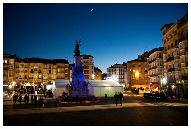 Plaza de la Virgen Blanca