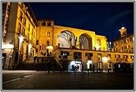 Plaza de la Virgen Blanca