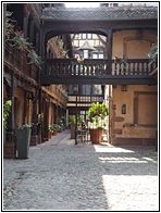 Cour du Corbeau