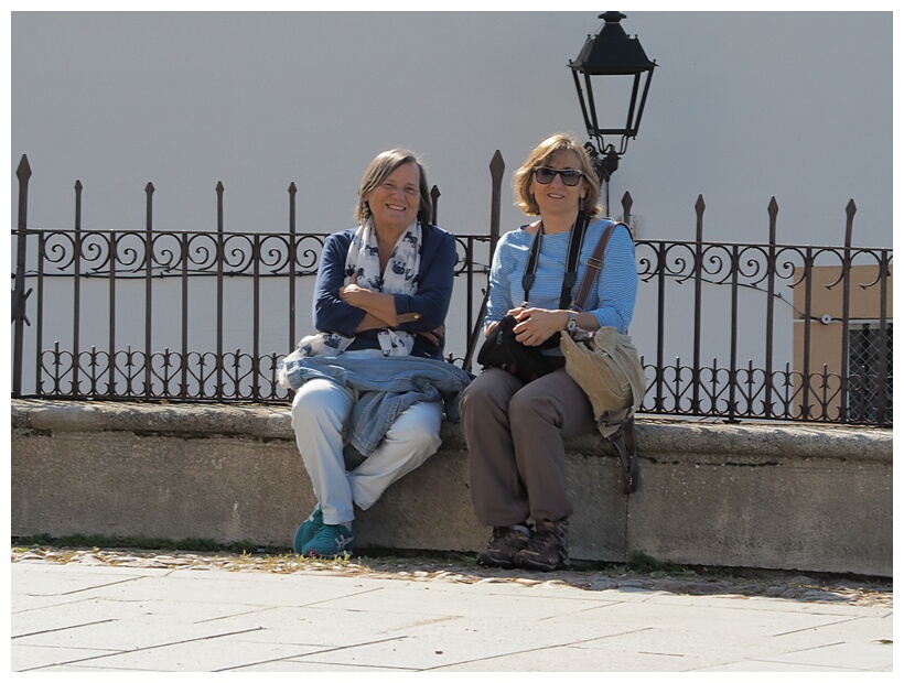 Marivi y Mercedes