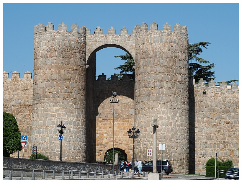 Puerta de San Vicente
