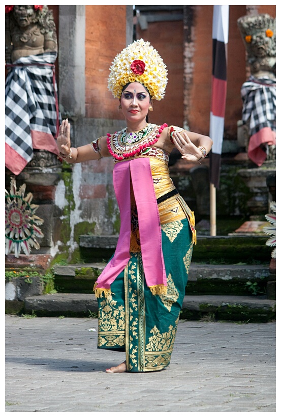 Legong Dance