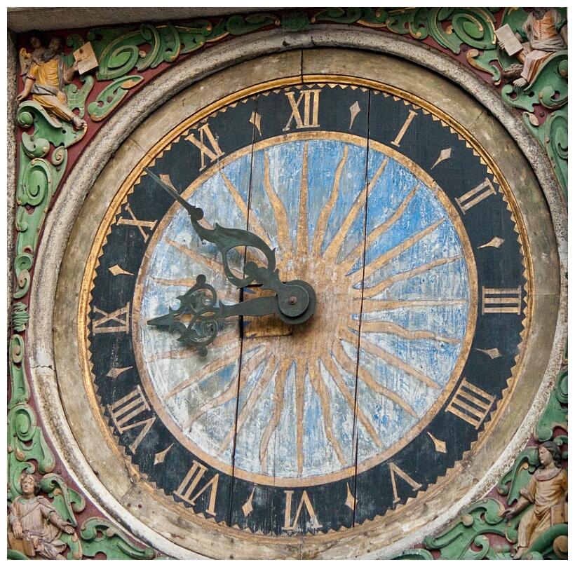 Old Clock