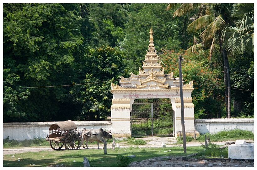 Near Mingun