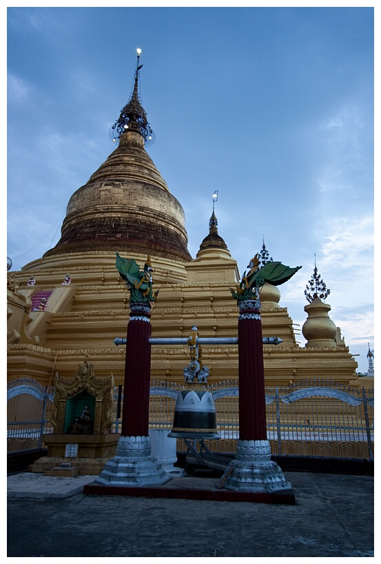 Kuthodaw Pagoda