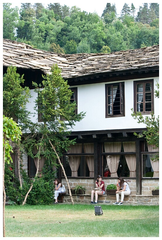 Daskalov House