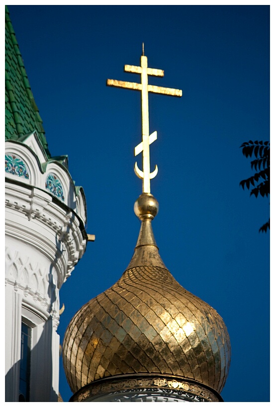 Gilt Dome