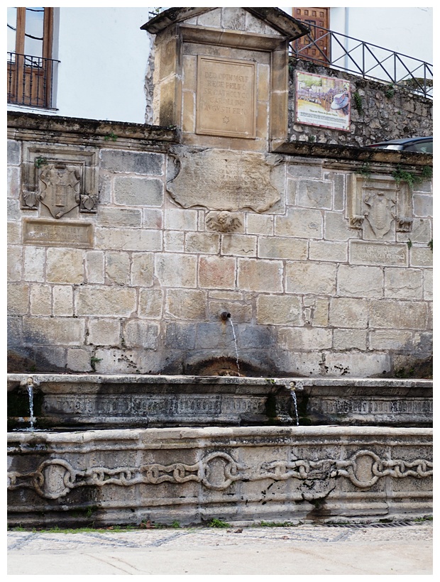 Fuente de las Cadenas