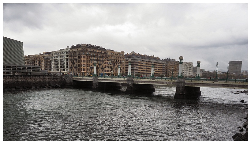 Puente del Kursaal