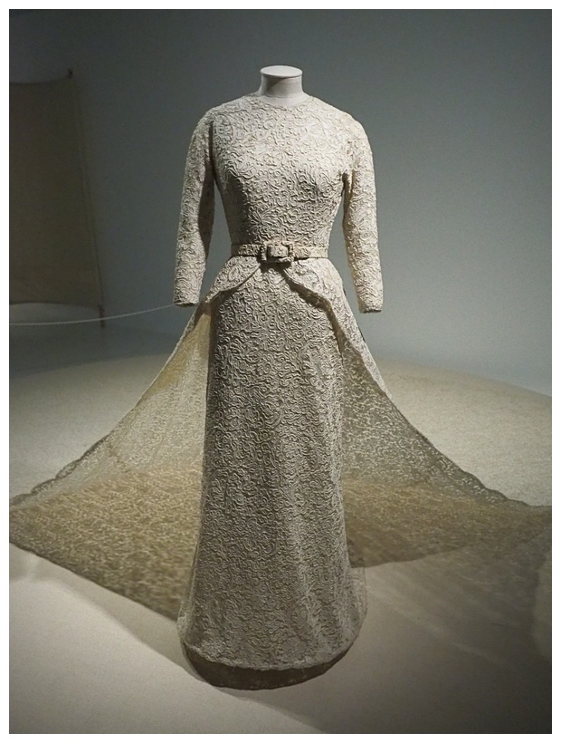 Traje Balenciaga