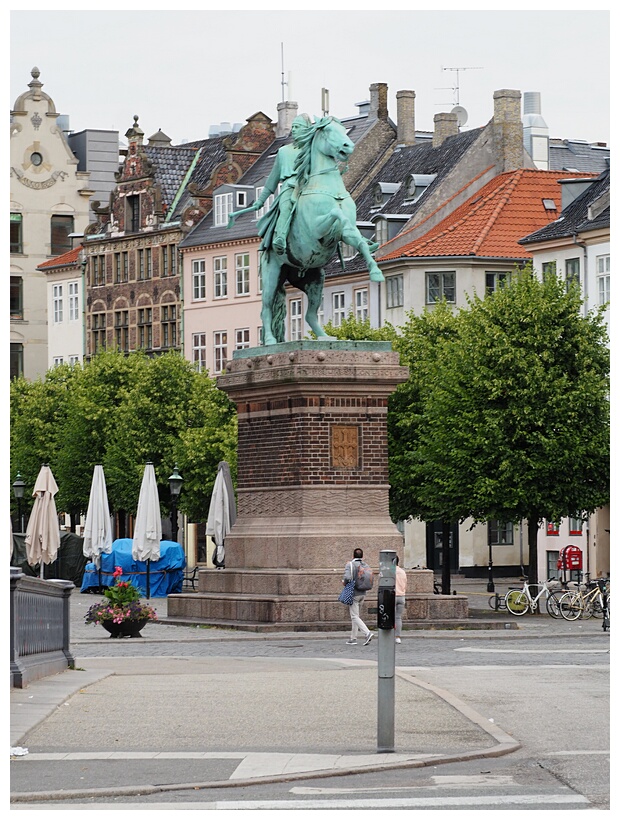 Hjbro Plads