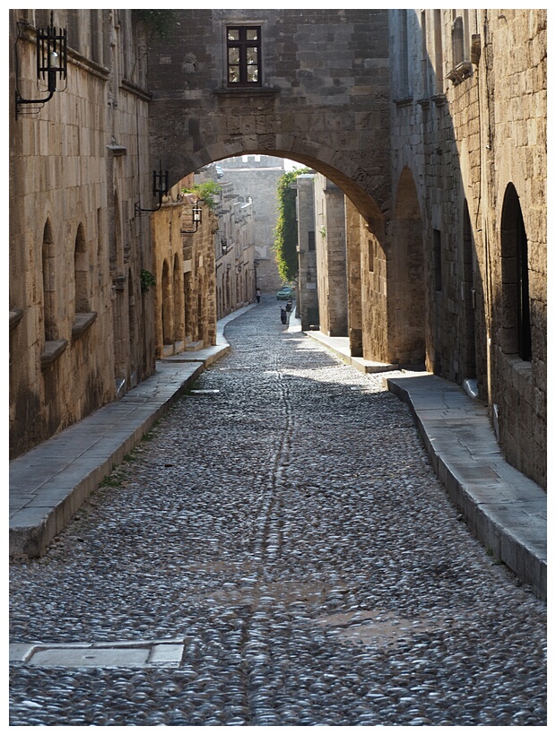 Street of Knights