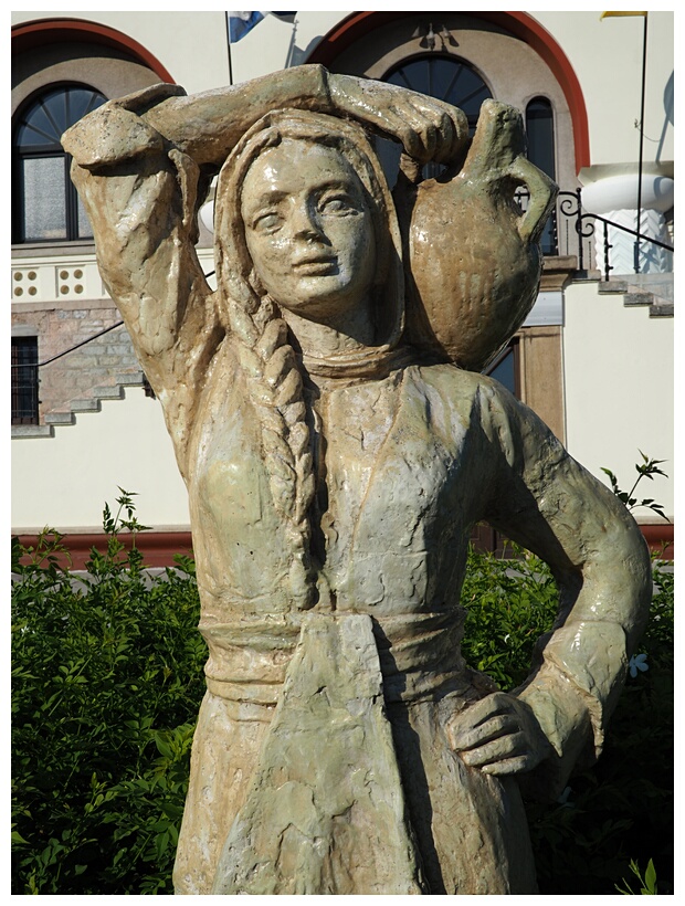 Statue