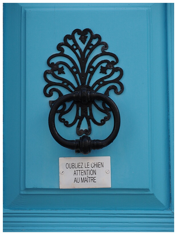 Knocker