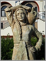 Statue