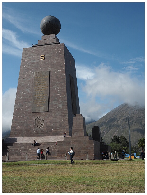 La Mitad del Mundo