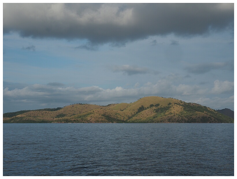 Lusong Gunboat