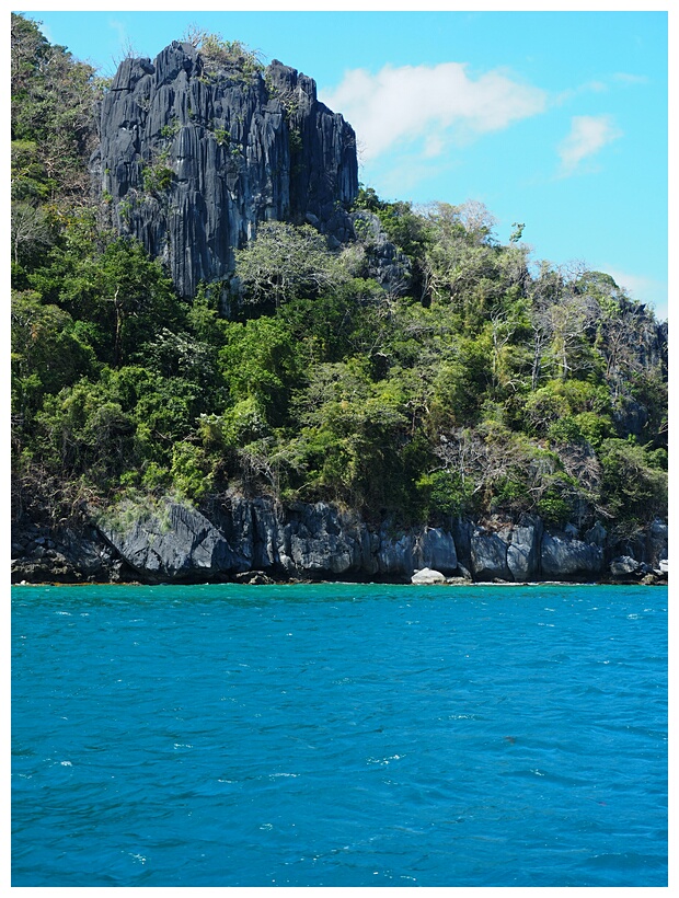 Cadlao Island