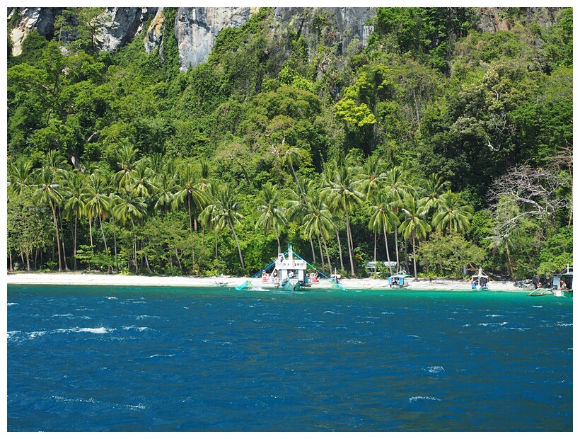 Cadlao Island