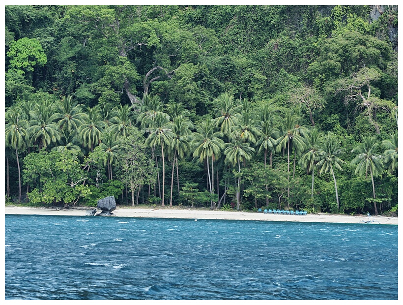 Cadlao Island