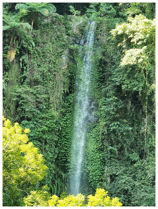 Katibawasan Falls