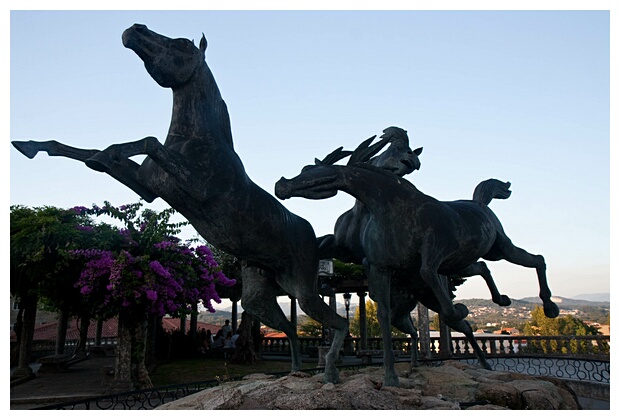 Monumento al Caballo Salvaje