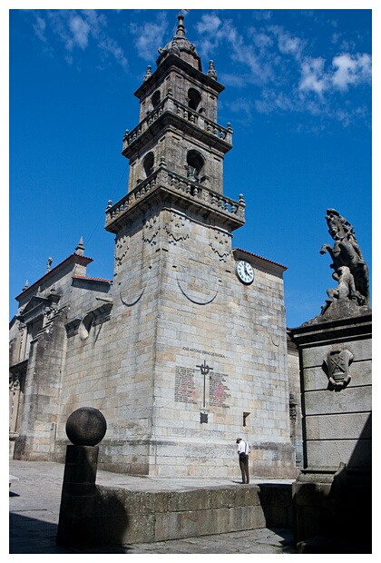 Colegiata de Santiago de Cangas