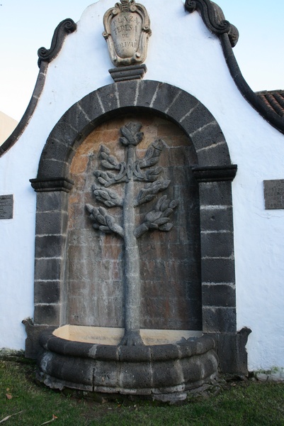 Fuente Adosada