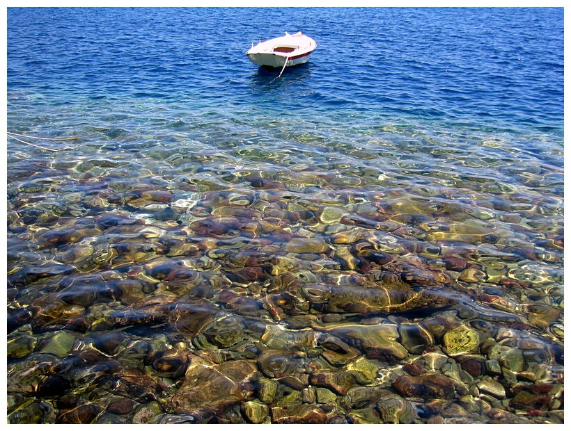 Boat at Thirassia