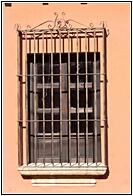 Ventana Colonial