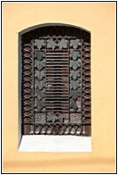 Ventana Colonial