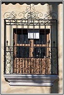 Ventana Colonial