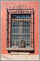 Ventana Colonial