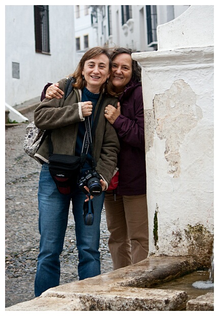 Contentas Aunque Mojadas