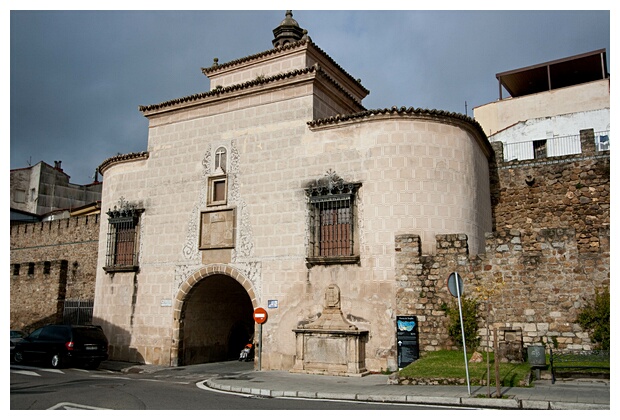 Puerta de Trujillo