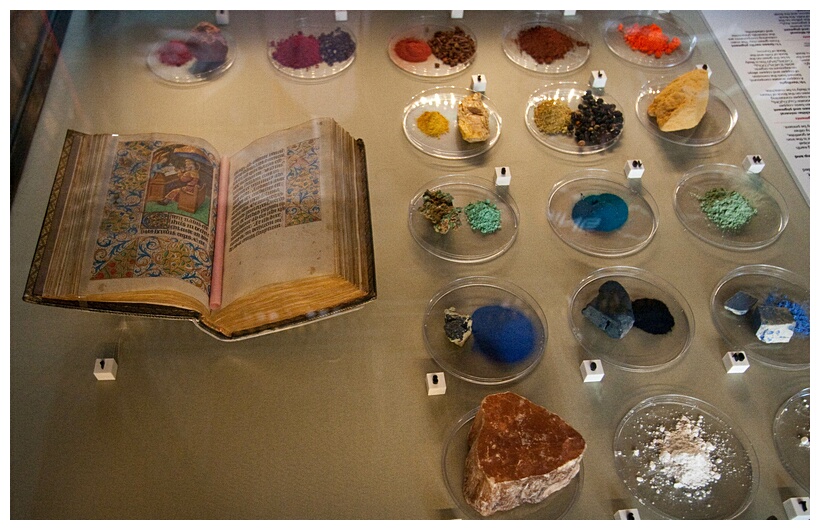 Books Pigments