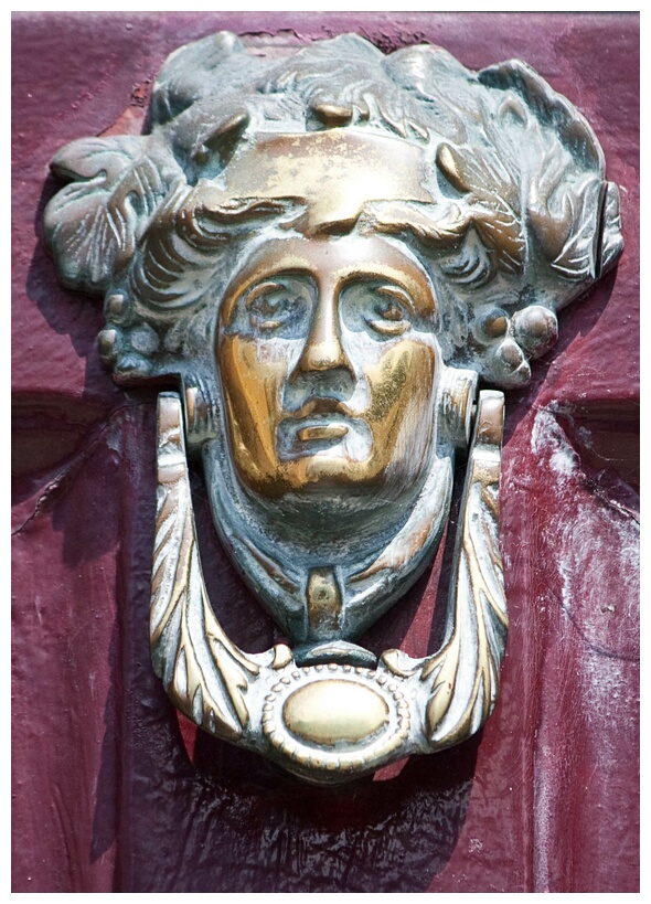 Doorknocker