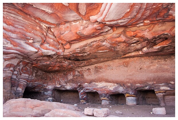 Coulored Cave