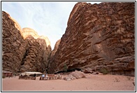 Siq Umm Tawaqi Camp