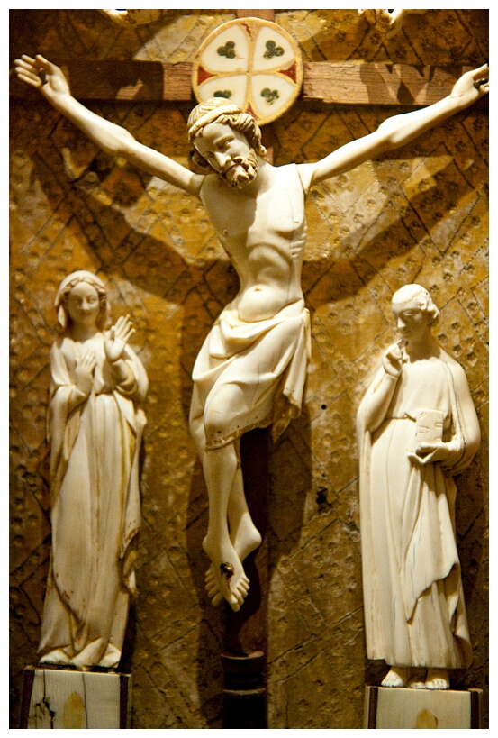 Crucifixin