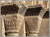 Capiteles