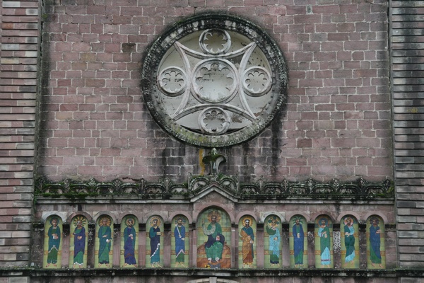 Fachada de la Iglesia de Santiago