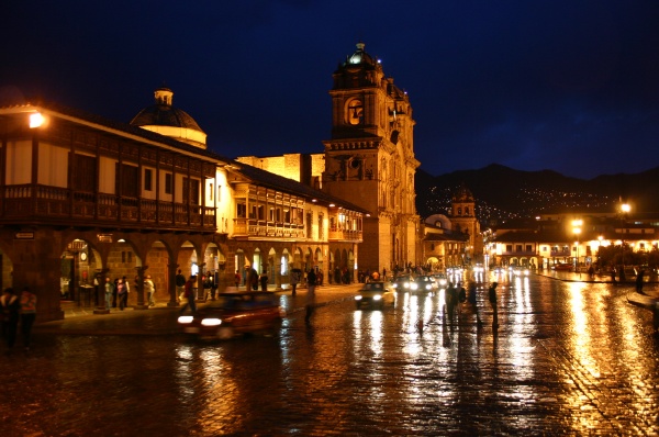 Noche lluviosa en Cusco