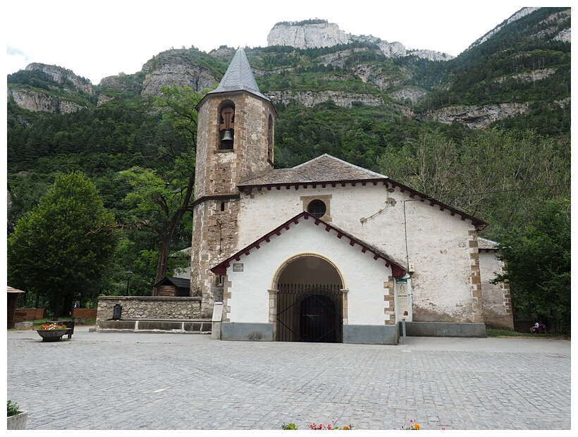 Canfranc Pueblo