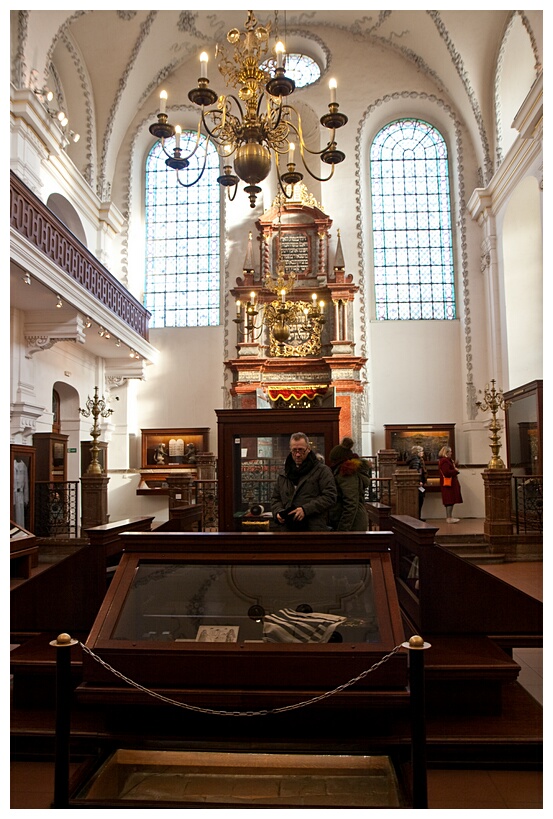 Klausen Synagogue