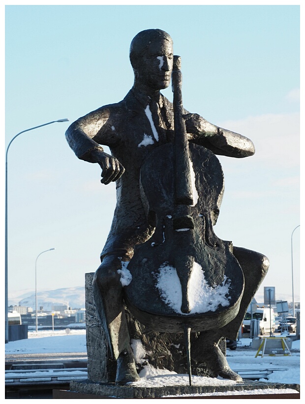 Cellist